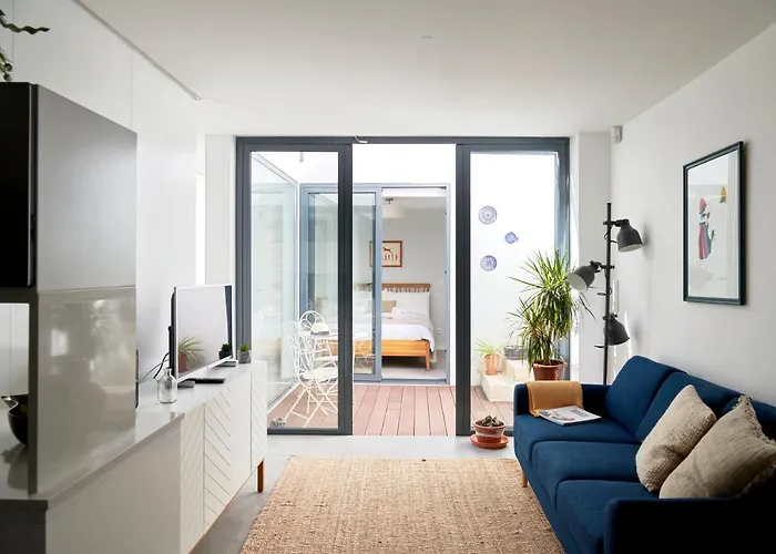 Charming House With Terrace In Lisbon.wifi. 빌라 리스본