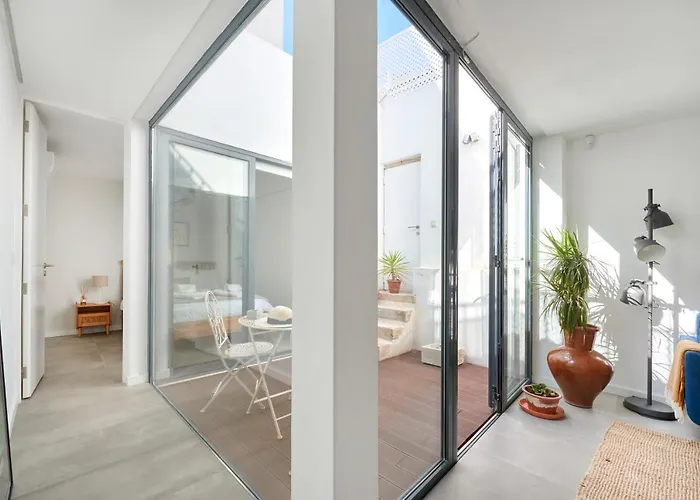 빌라 Charming House With Terrace In Lisbon.wifi.