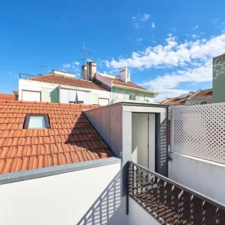 ヴィラ Charming House With Terrace In Lisbon.wifi. リスボン