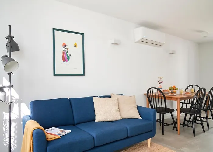 Charming House With Terrace In Lisbon.wifi. Вилла