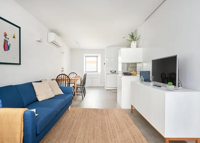 Charming House With Terrace In Lisbon.wifi. Вилла
